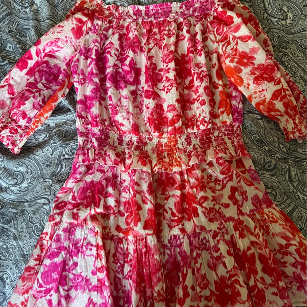 Off-shoulder gauzy dress